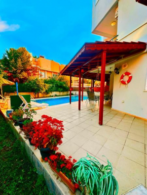 Lion Dreams Villas 1 -Swimming Pool